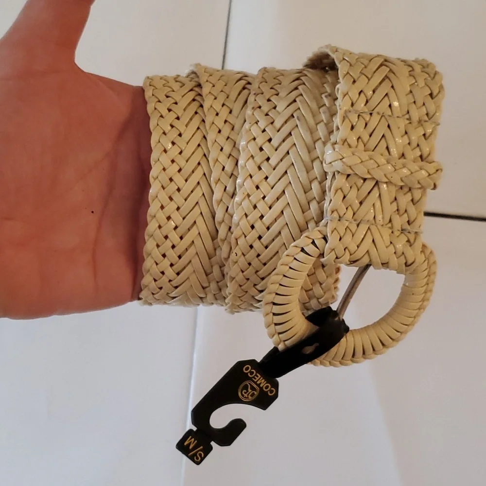 New without tags biege braided leathee belt size S/M